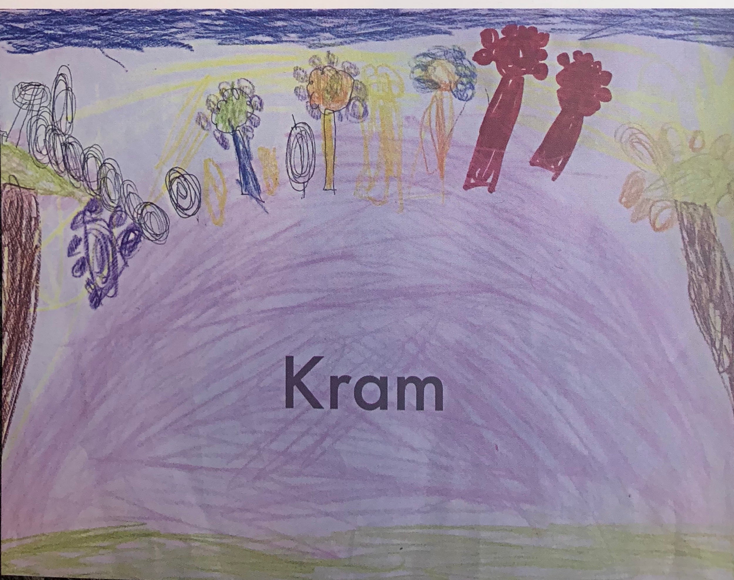 Ett kort skapat av våra unga konstnärer, med texten "Kram". Motivet är färglatt med blommor, träd och en himmel i bland annat lila, bruna, gula färger.